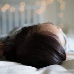 Astuces anti-poux pour nos enfants