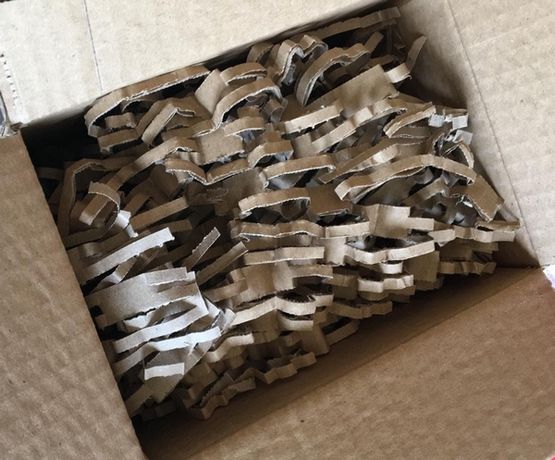 Réduire les déchets en carton ?! Notre broyeuse à carton !!